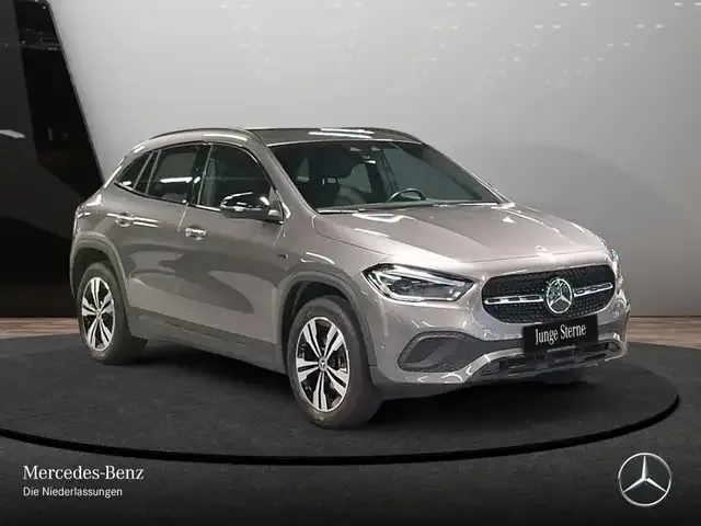 Mercedes-Benz GLA 250