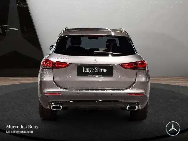 Mercedes-Benz GLA 250