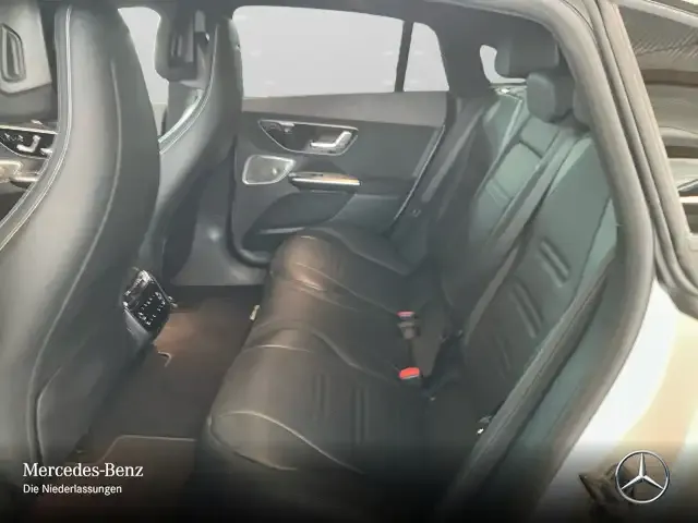 Mercedes-Benz EQE 43