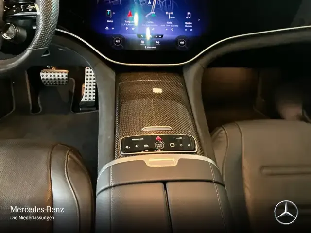 Mercedes-Benz EQE 43