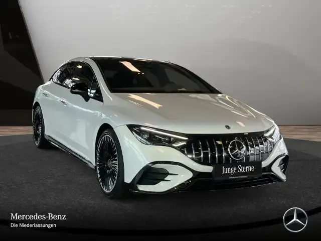 Mercedes-Benz EQE 43