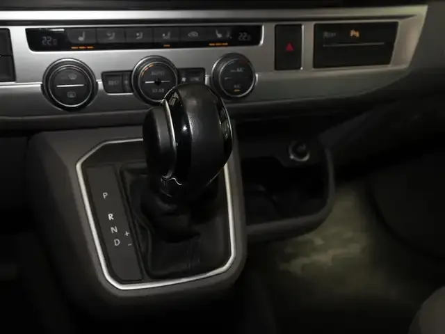 Volkswagen T6.1 California