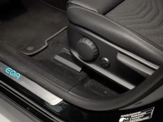 Mercedes-Benz EQA 300