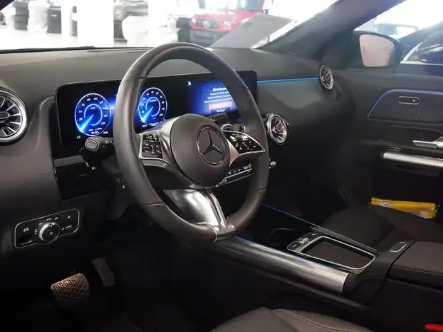 Mercedes-Benz EQA 300
