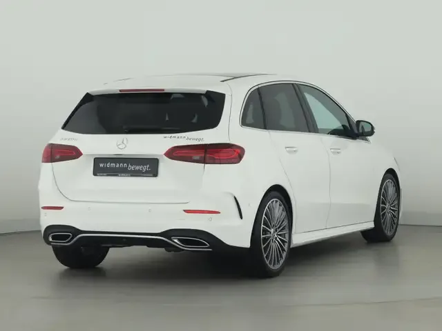 Mercedes-Benz B 220