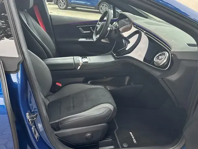 Mercedes-Benz EQE 43