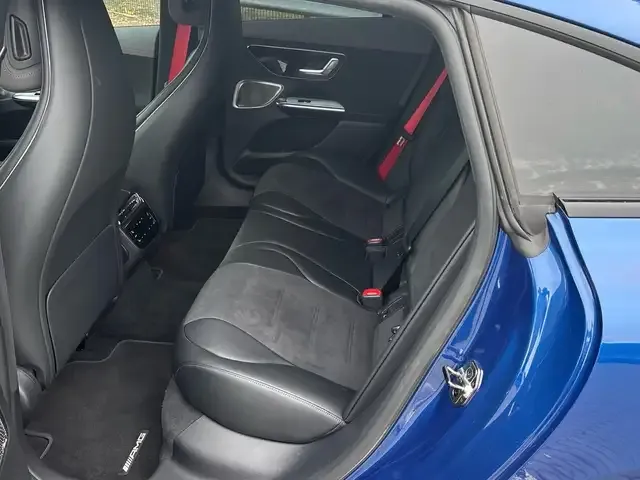 Mercedes-Benz EQE 43