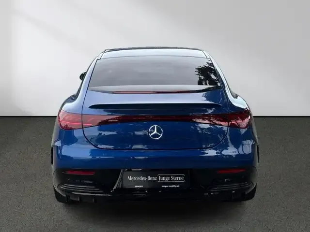 Mercedes-Benz EQE 43