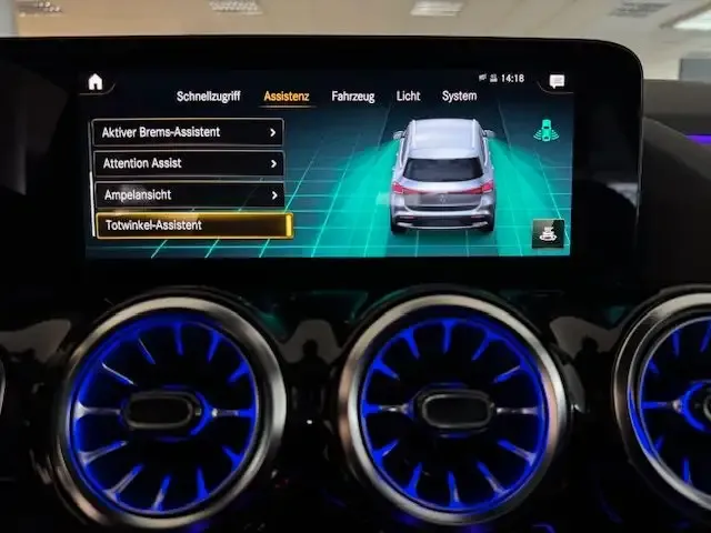 Mercedes-Benz EQA
