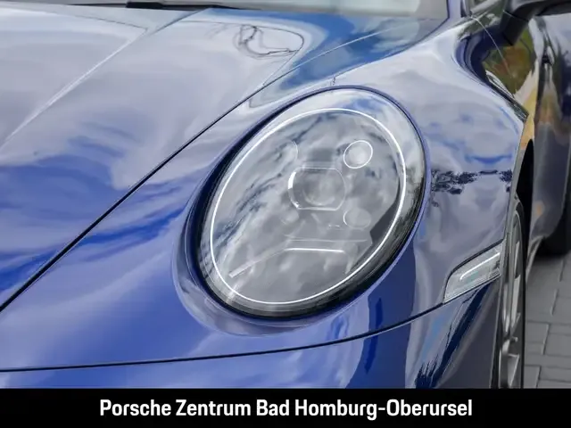 Porsche 992