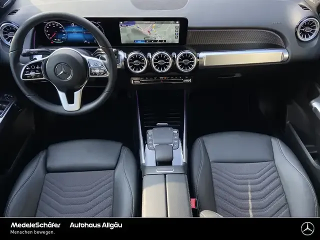 Mercedes-Benz EQB 300