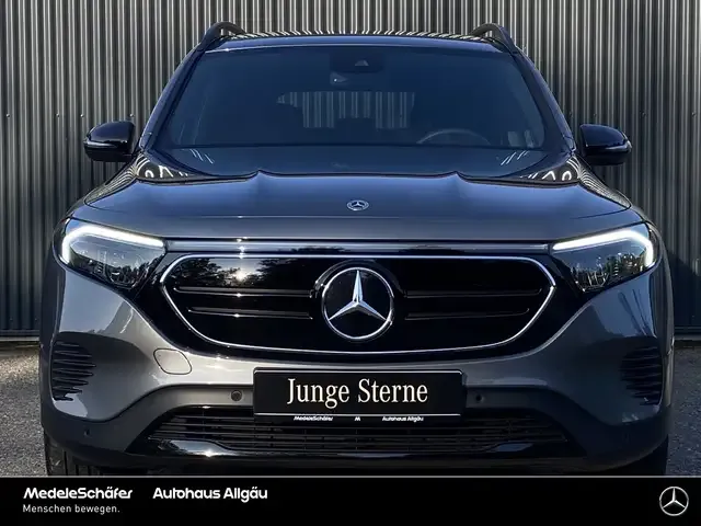 Mercedes-Benz EQB 300