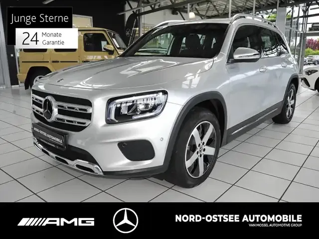Mercedes-Benz GLB 180