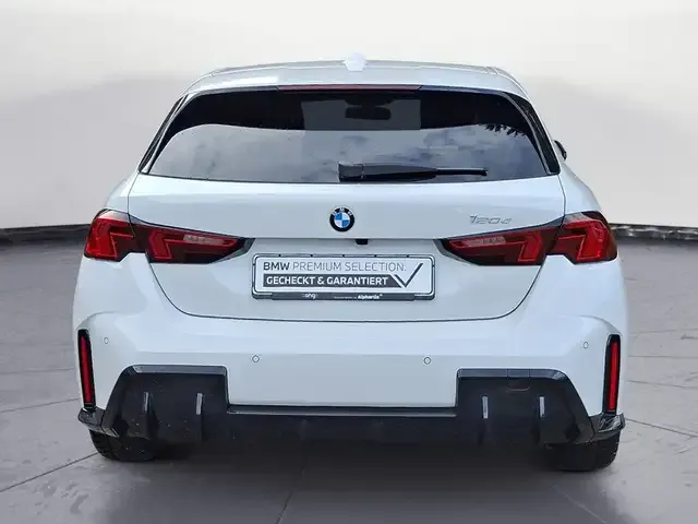 BMW 120