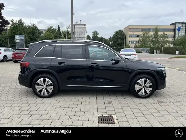 Mercedes-Benz EQB 300