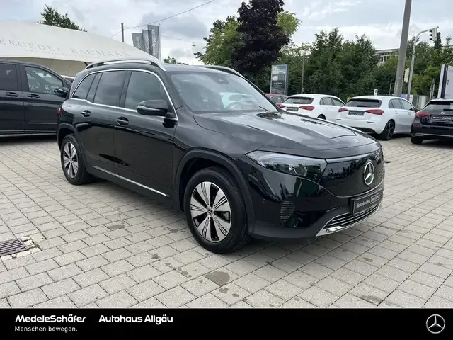 Mercedes-Benz EQB 300