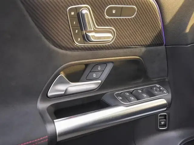 Mercedes-Benz A 35 AMG