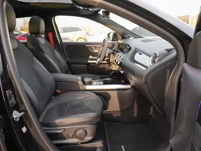 Mercedes-Benz A 35 AMG