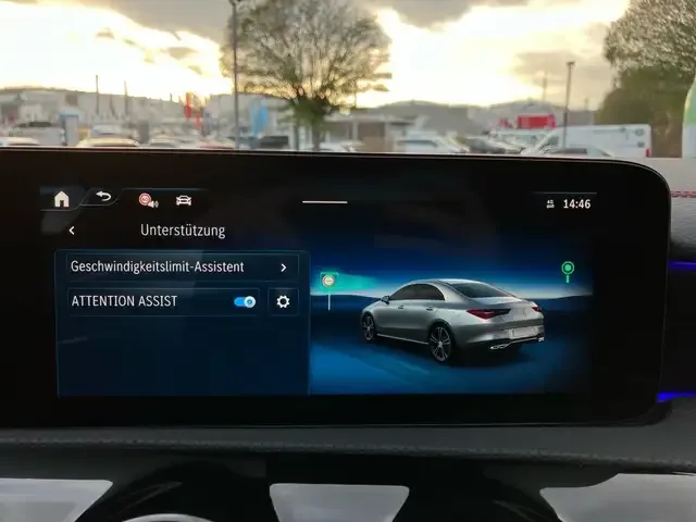 Mercedes-Benz CLA 200