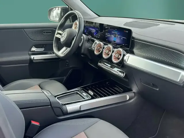 Mercedes-Benz EQB 250