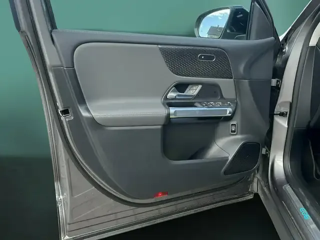 Mercedes-Benz EQB 250