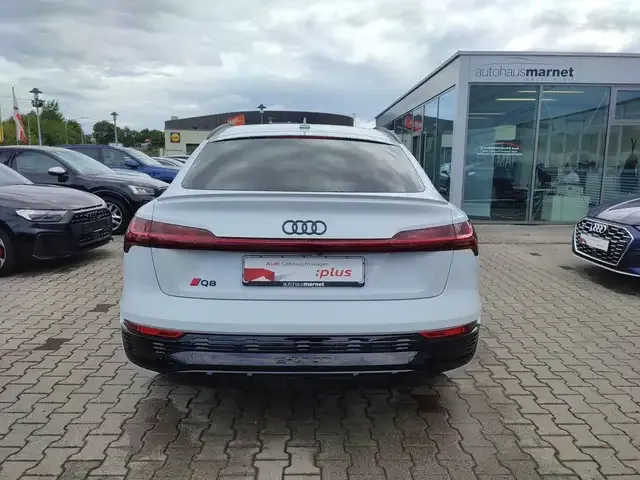 Audi Q8 e-tron