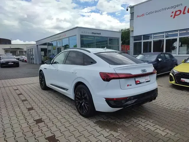 Audi Q8 e-tron