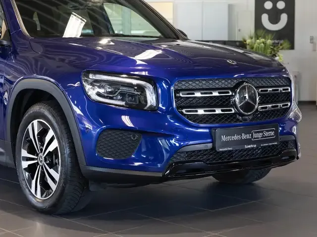 Mercedes-Benz GLB 200