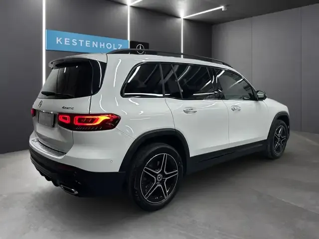 Mercedes-Benz GLB 250