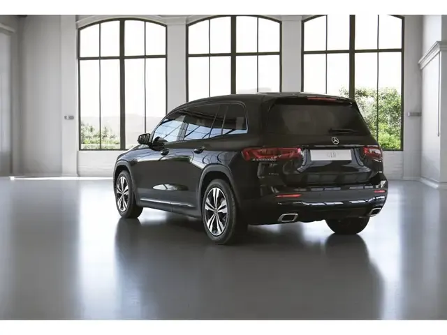 Mercedes-Benz GLB 200