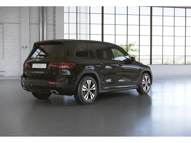 Mercedes-Benz GLB 200