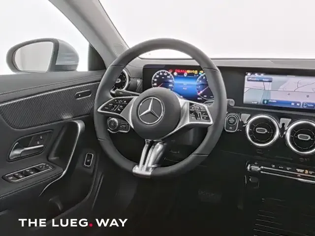 Mercedes-Benz CLA 180