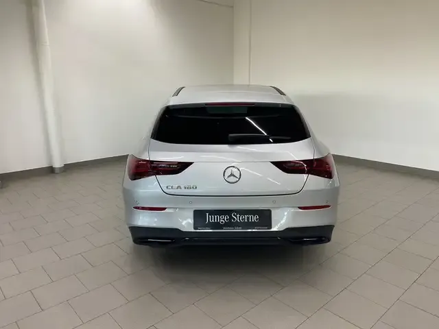 Mercedes-Benz CLA 180
