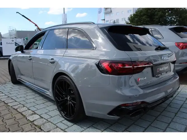 Audi RS4
