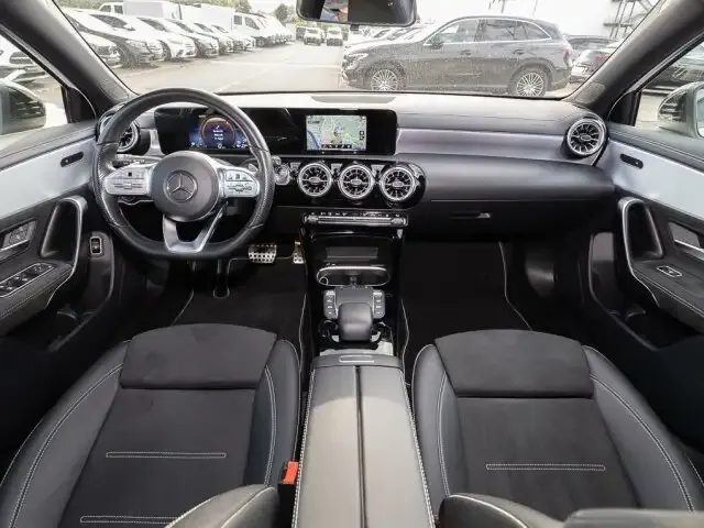 Mercedes-Benz A 250