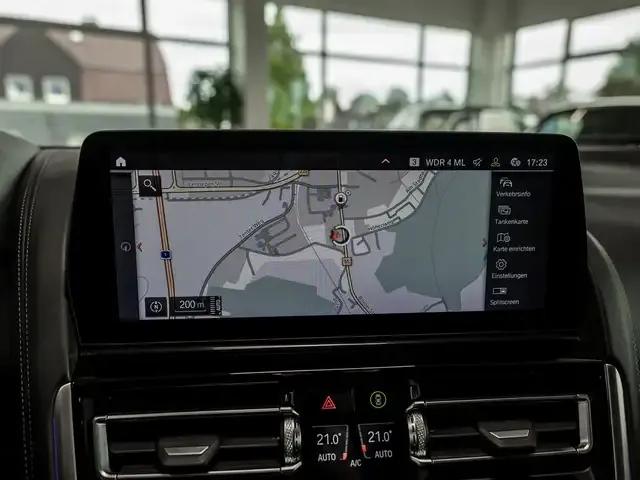 BMW 850
