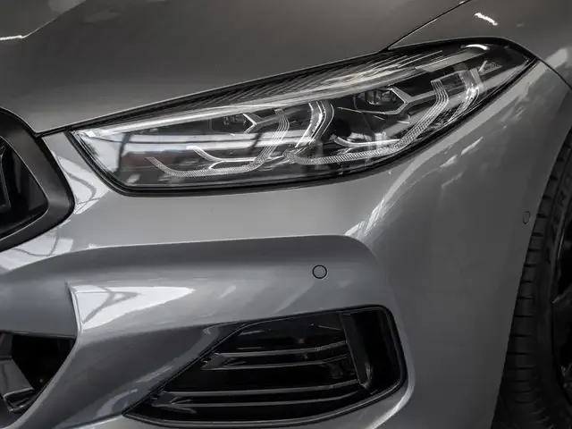 BMW 850