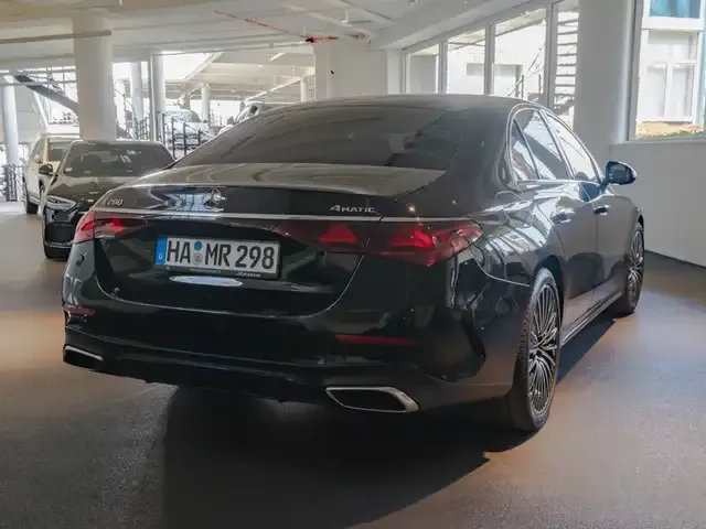 Mercedes-Benz E 200