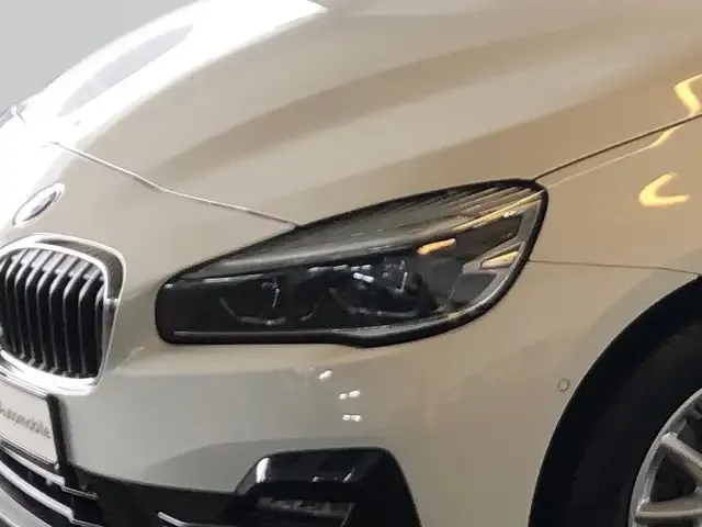 BMW 216