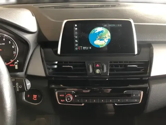 BMW 216