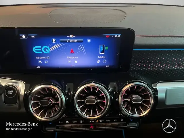 Mercedes-Benz EQB 300
