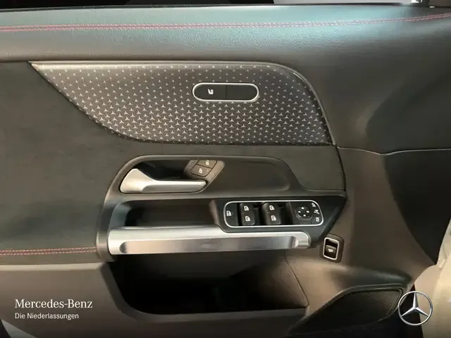 Mercedes-Benz EQB 300