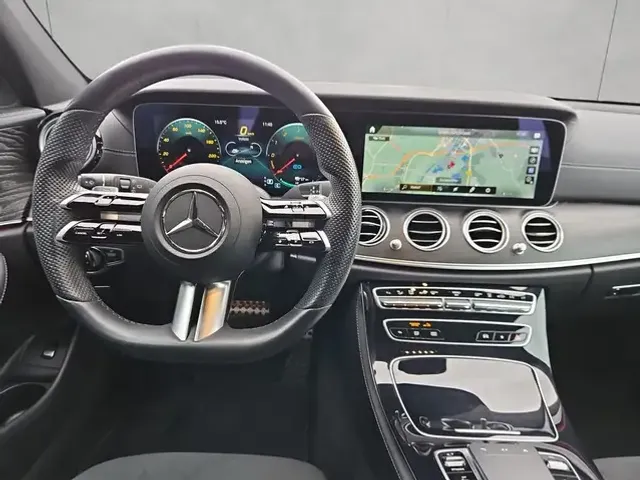 Mercedes-Benz E 300