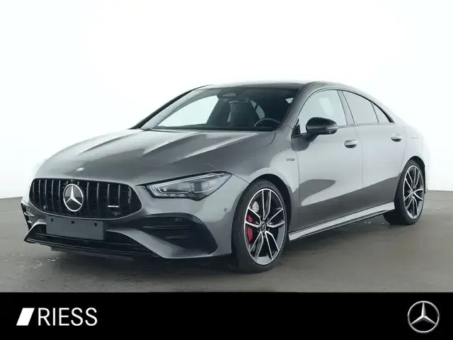 Mercedes-Benz CLA 35 AMG