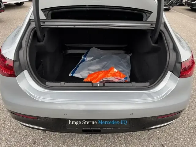 Mercedes-Benz EQE 350