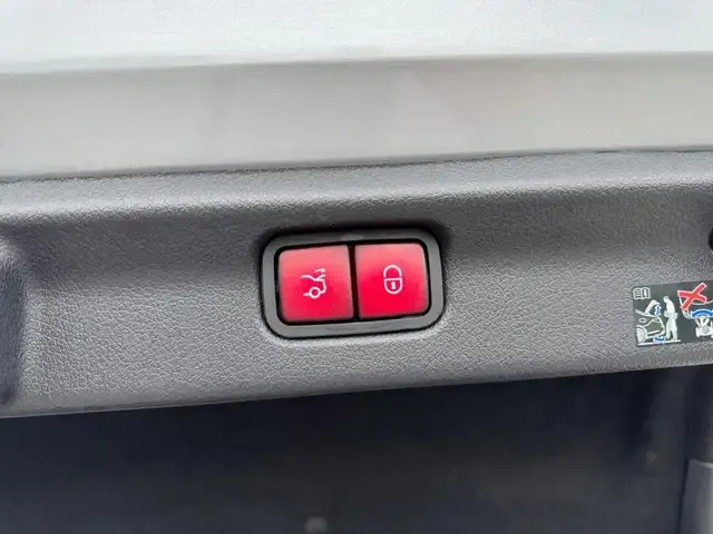 Mercedes-Benz EQE 350