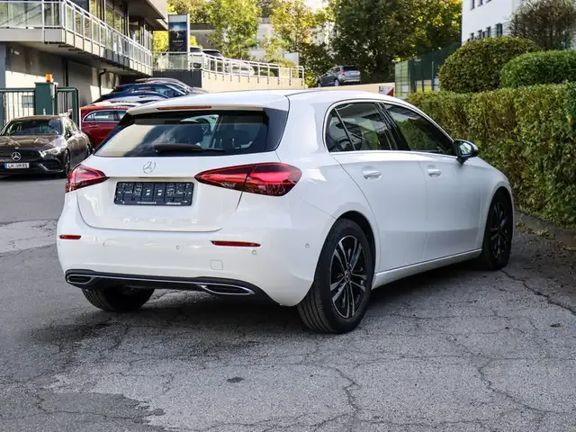Mercedes-Benz A 220