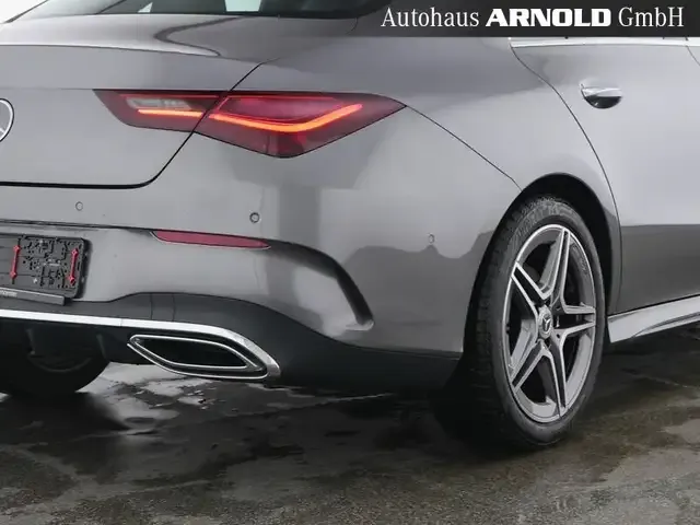 Mercedes-Benz CLA 200