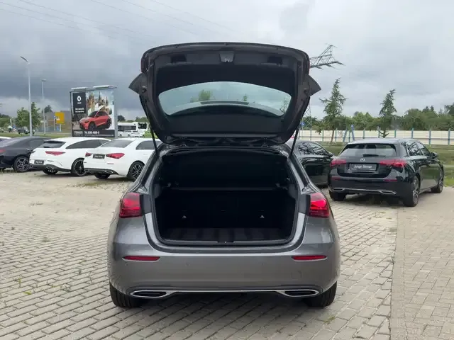 Mercedes-Benz A 180