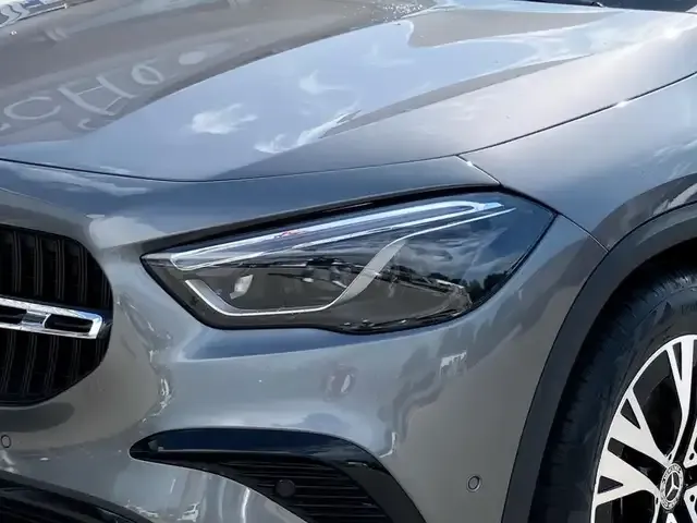 Mercedes-Benz GLA 200